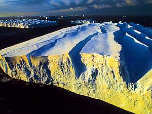 Antarctique - Icebergs en Terre Adelie